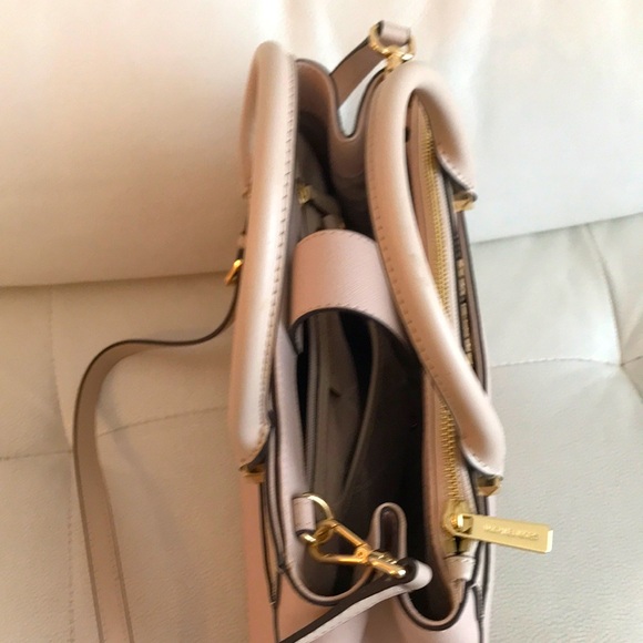 NWOT Michael Kors Large Satchel Crossbody Bag Saffiano Leather Blossom 12” X 10” - Picture 6 of 12